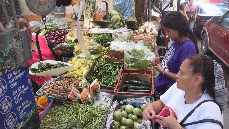 Las frutas refrescantes te ayudan a mantenerte hidratado durante el calor